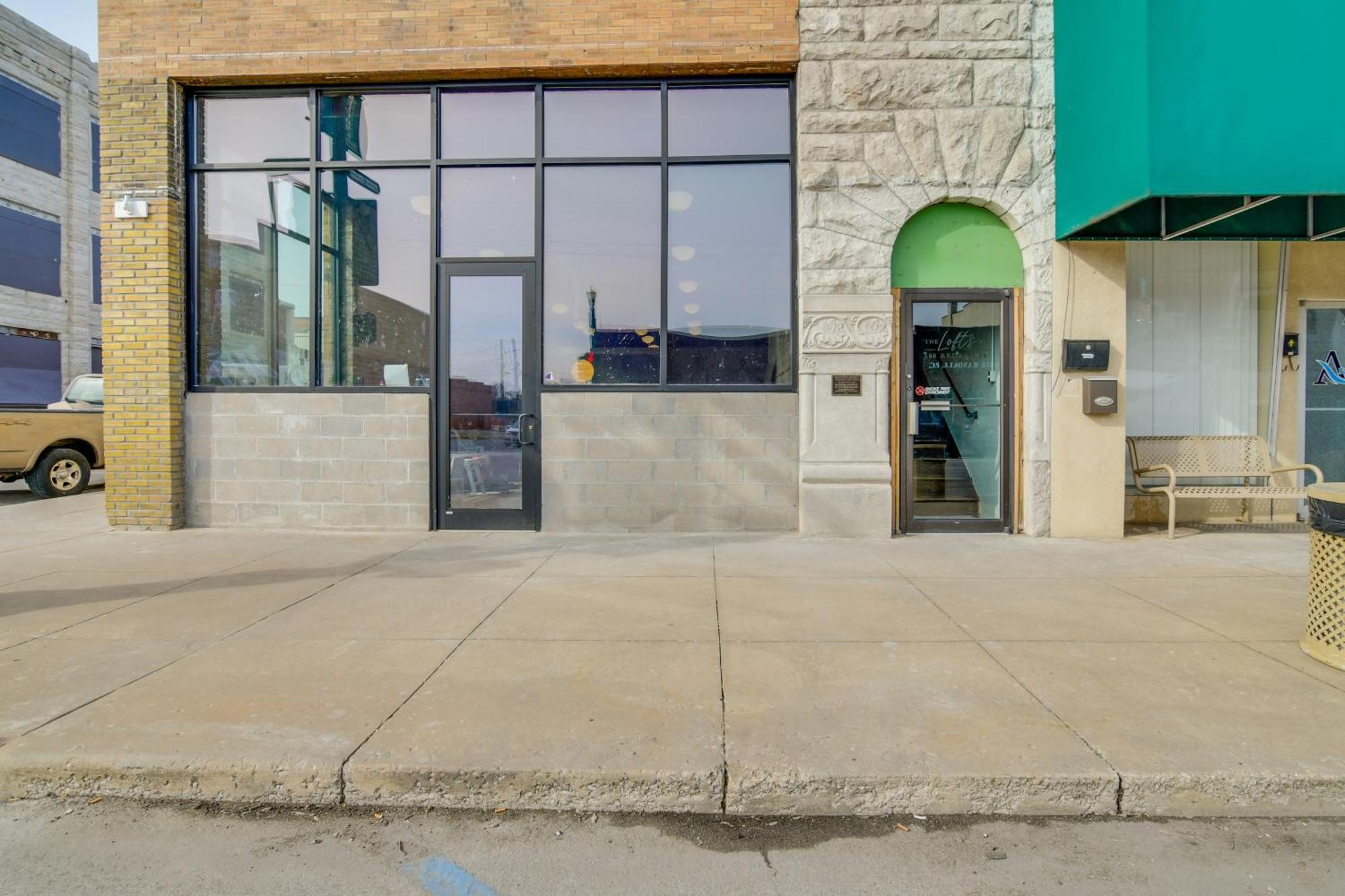 Dtwn Loft In The Heart Of Monett Pets Welcome! Dış mekan fotoğraf