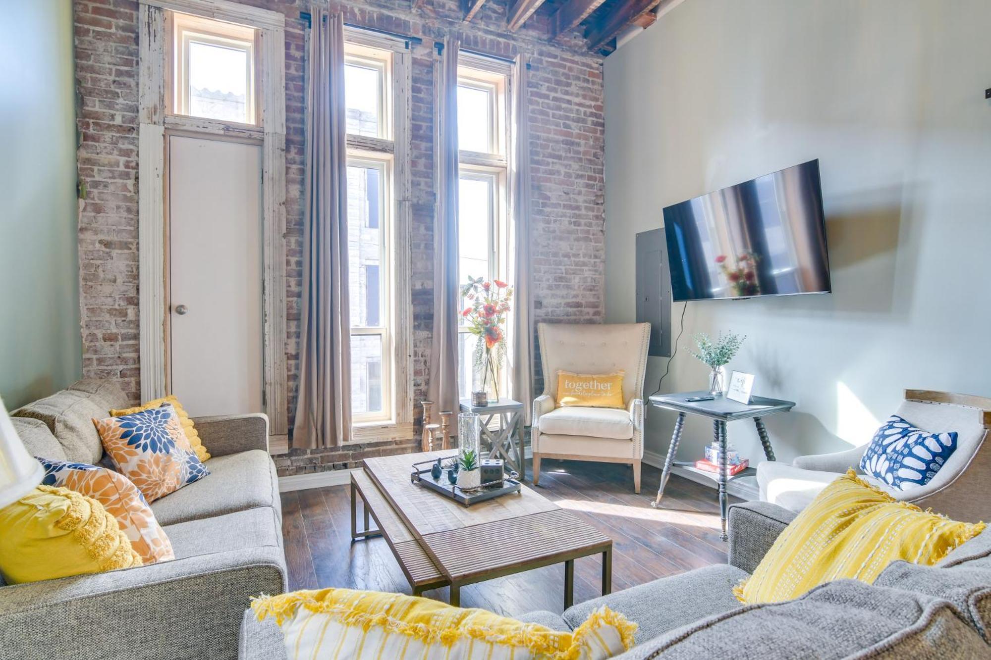 Dtwn Loft In The Heart Of Monett Pets Welcome! Dış mekan fotoğraf